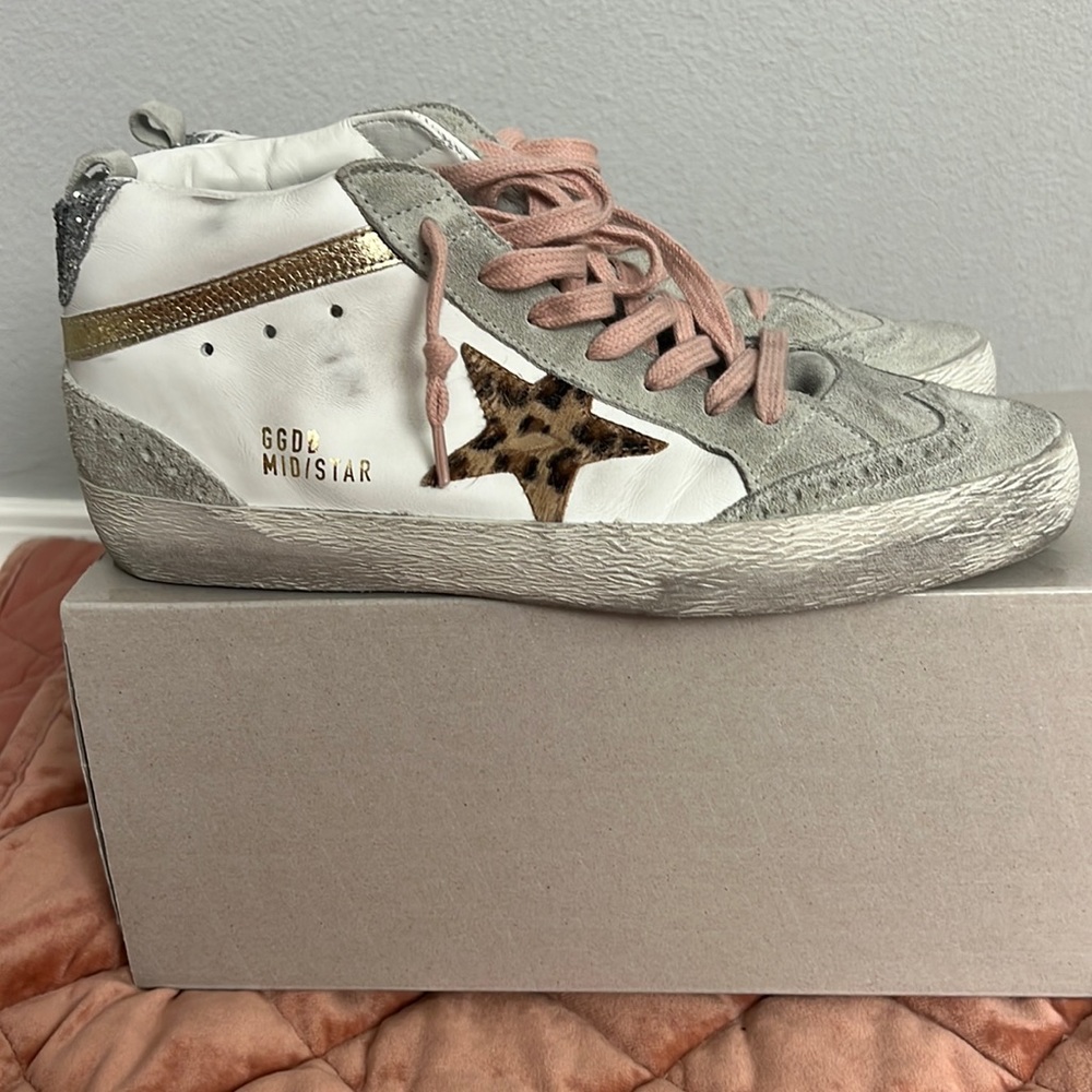 Golden Goose Midstar size 39/ fits sizes 8-9